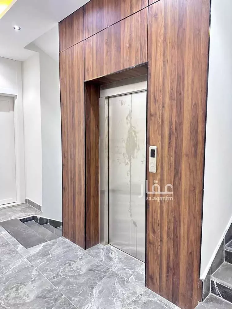 عمارة للبيع في شارع البيان, حي السعادة, مدينة الرياض, منطقة الرياض صورة 2