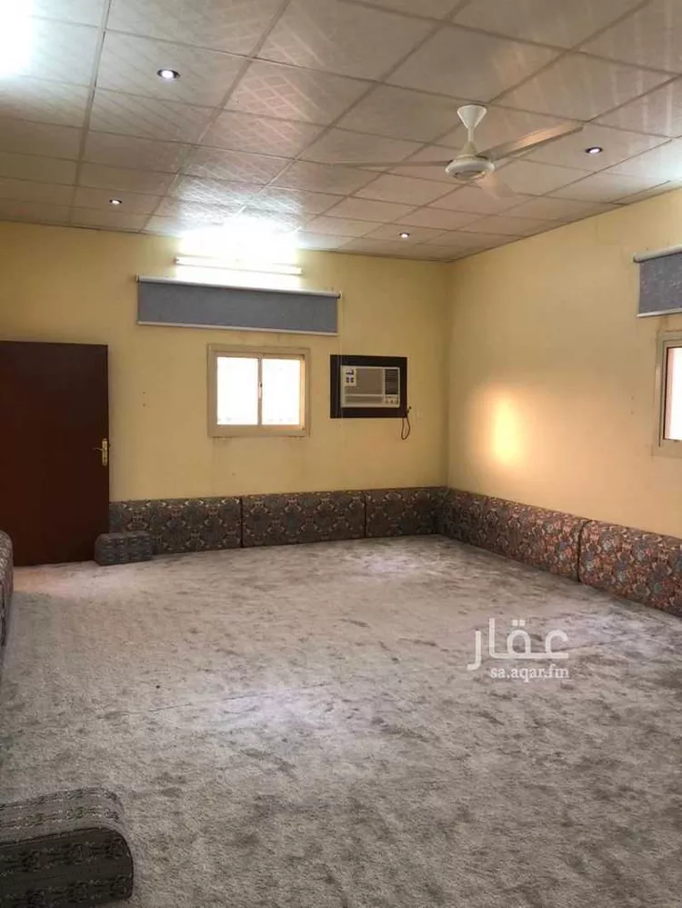 دور للبيع في شارع 5 الملك فهد بن عبدالعزيز, حي الفوارة, مدينة الفوارة, منطقة القصيم صورة 2