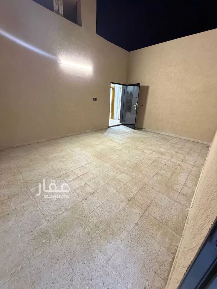 شقة للإيجار في شارع الطفيل ابن سعد الانصاري, حي العيون, مدينة الخرج, منطقة الرياض 3