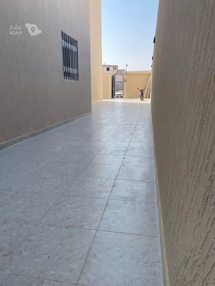 فيلا للإيجار في شارع الطفيل ابن سعد الانصاري, حي العيون, مدينة الخرج, منطقة الرياض 12