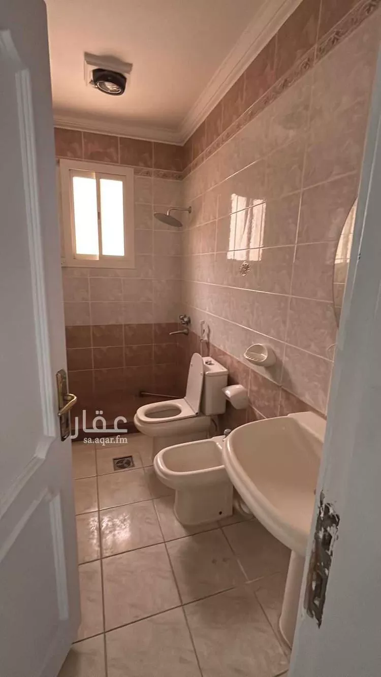 فيلا للإيجار في شارع عبدالعزيز ابن معمر, حي المحمدية, مدينة جدة, منطقة مكة المكرمة صورة 3