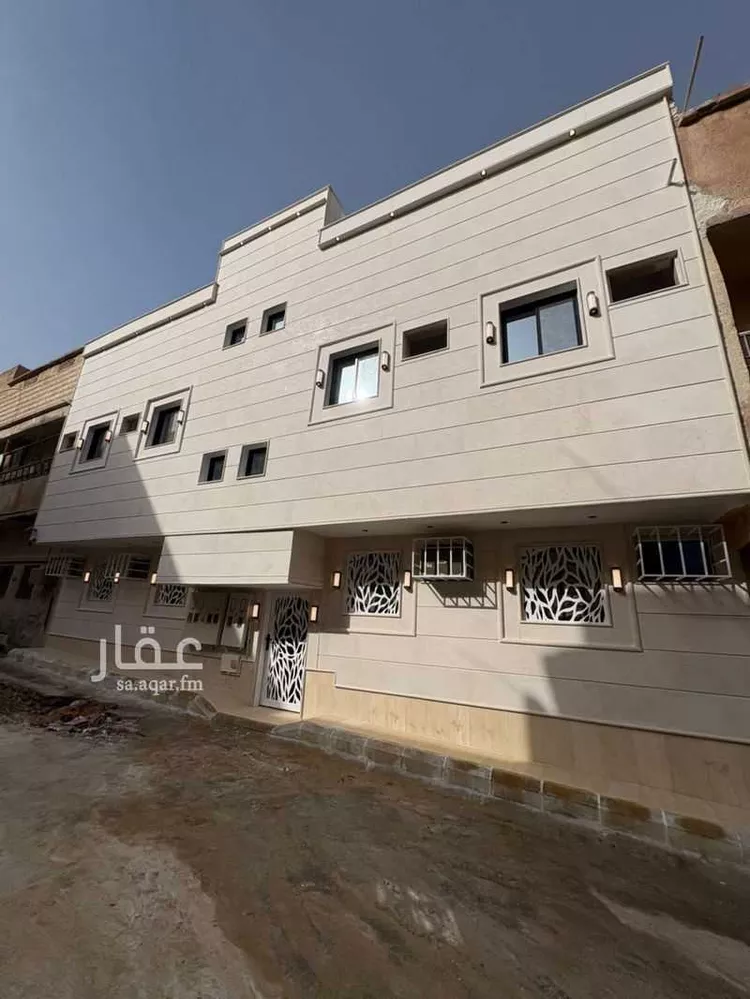 عمارة للبيع في شارع الحريفة ، حي منفوحة ، الرياض ، منطقة الرياض صورة 2