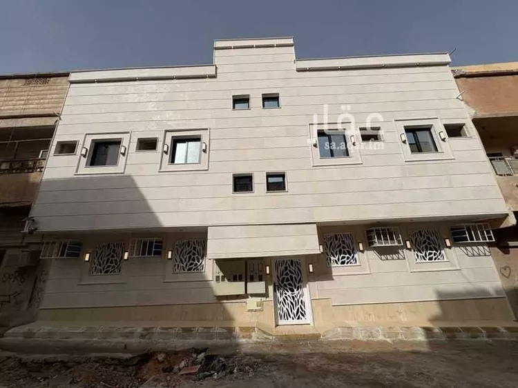 عمارة للبيع في شارع الحريفة ، حي منفوحة ، الرياض ، منطقة الرياض صورة 3
