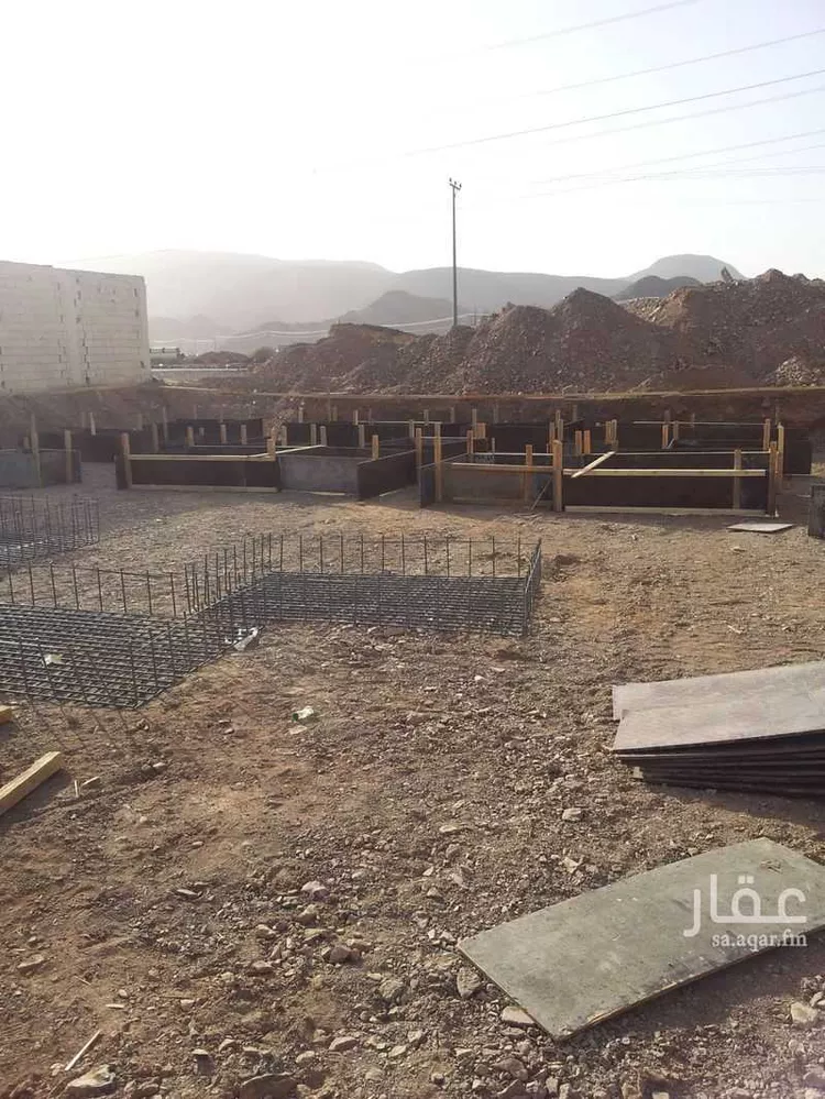 دور للبيع في شارع سعد بن زيد بن ثابت, حي العزيزية, مدينة المدينه المنوره, منطقة المدينة المنورة صورة 4