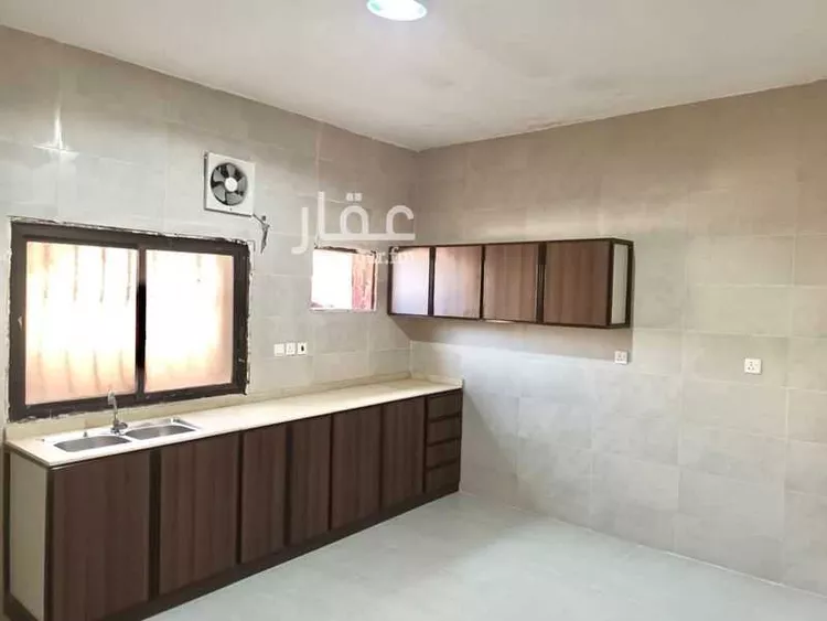 شقة للإيجار في شارع علي سلامه, حي العزيزية, مدينة جدة, منطقة مكة المكرمة