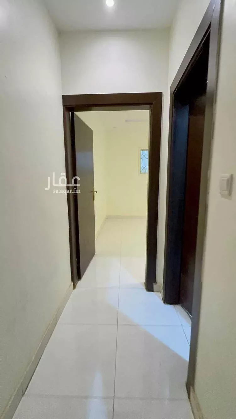 شقة للإيجار في شارع عبدالله بن سعود بن عبدالعزيز الفرعى, حي اليرموك, مدينة الرياض, منطقة الرياض صورة 3