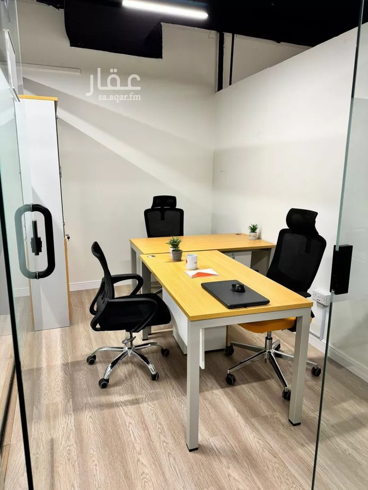 عمارة للإيجار في شارع ابن الرومي, حي السليمانية, مدينة الرياض, منطقة الرياض صورة 3