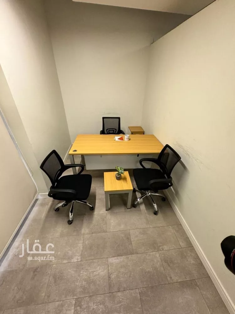 مكتب تجاري للإيجار في شارع ابن الرومي, حي السليمانية, مدينة الرياض, منطقة الرياض صورة 3