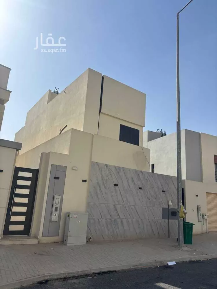 فيلا للبيع في شارع الركب, حي الجنادرية, مدينة الرياض, منطقة الرياض صورة 3