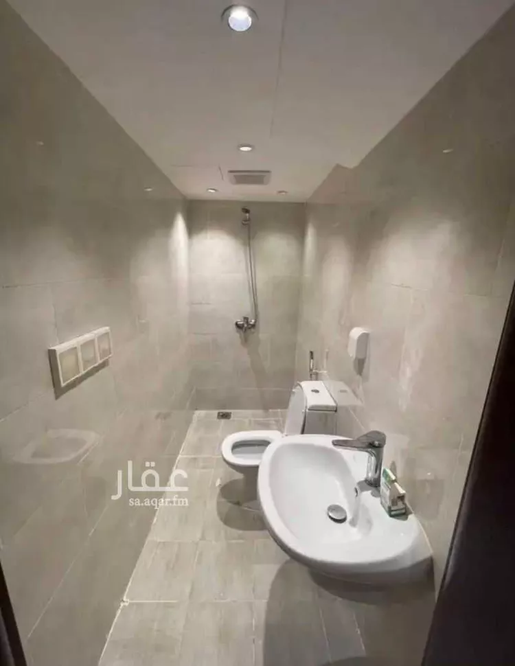 فيلا للبيع في شارع إسحاق ال الشيخ, حي الجنادرية, مدينة الرياض, منطقة الرياض صورة 3