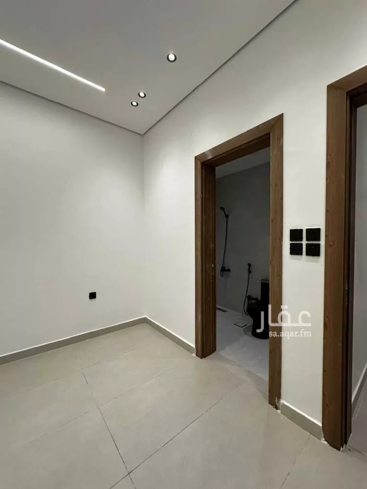 فيلا للبيع في شارع الميناء, حي الندوة, مدينة الرياض, منطقة الرياض صورة 3