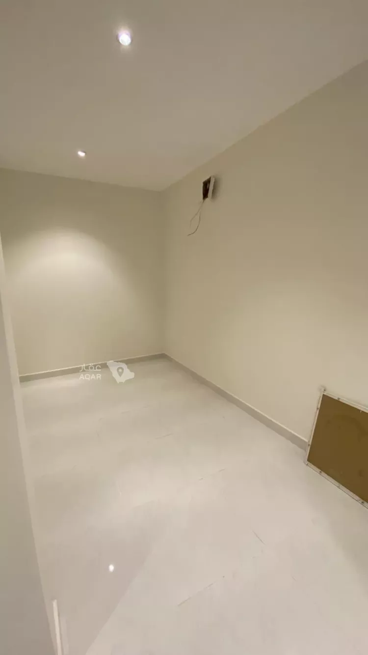 Villa for Sale in Riyadh Al Janadriyah 19