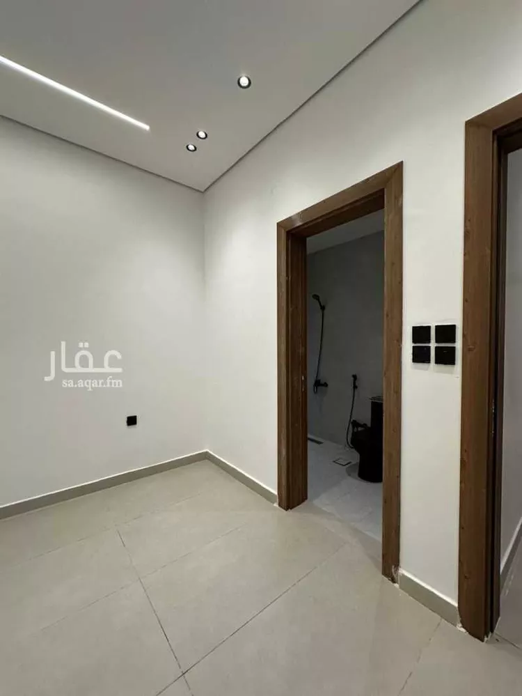 فيلا للبيع في شارع الميناء, حي الندوة, مدينة الرياض, منطقة الرياض صورة 3
