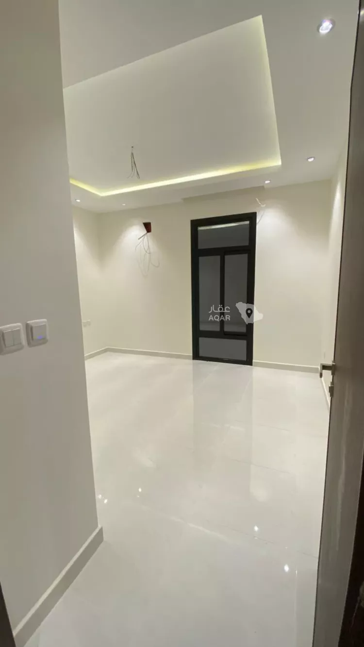 Villa for Sale in Riyadh Al Janadriyah 3