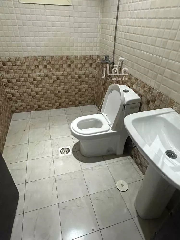 شقة للإيجار في شارع خديجة الطبرية ، حي العين العزيزية ، جدة ، جدة