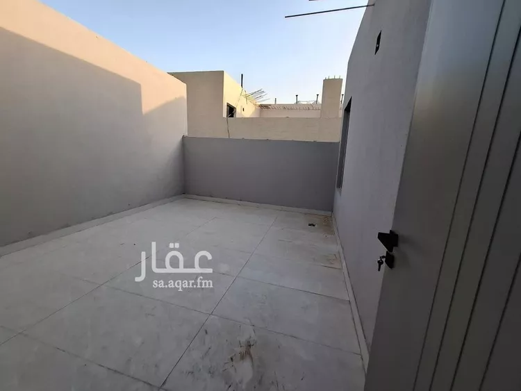 فيلا للبيع في شارع الامام مسلم, حي بدر, مدينة الرياض, منطقة الرياض 18