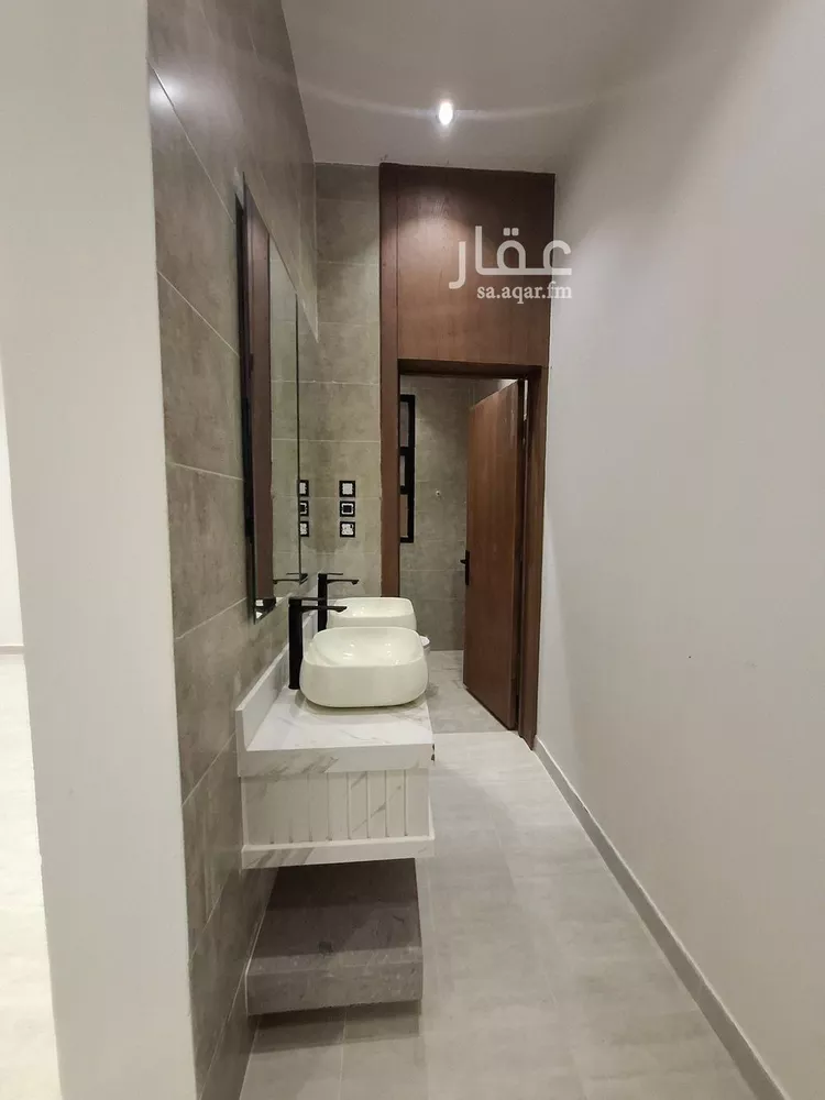 Floor for Sale in Riyadh Al Hazm 13