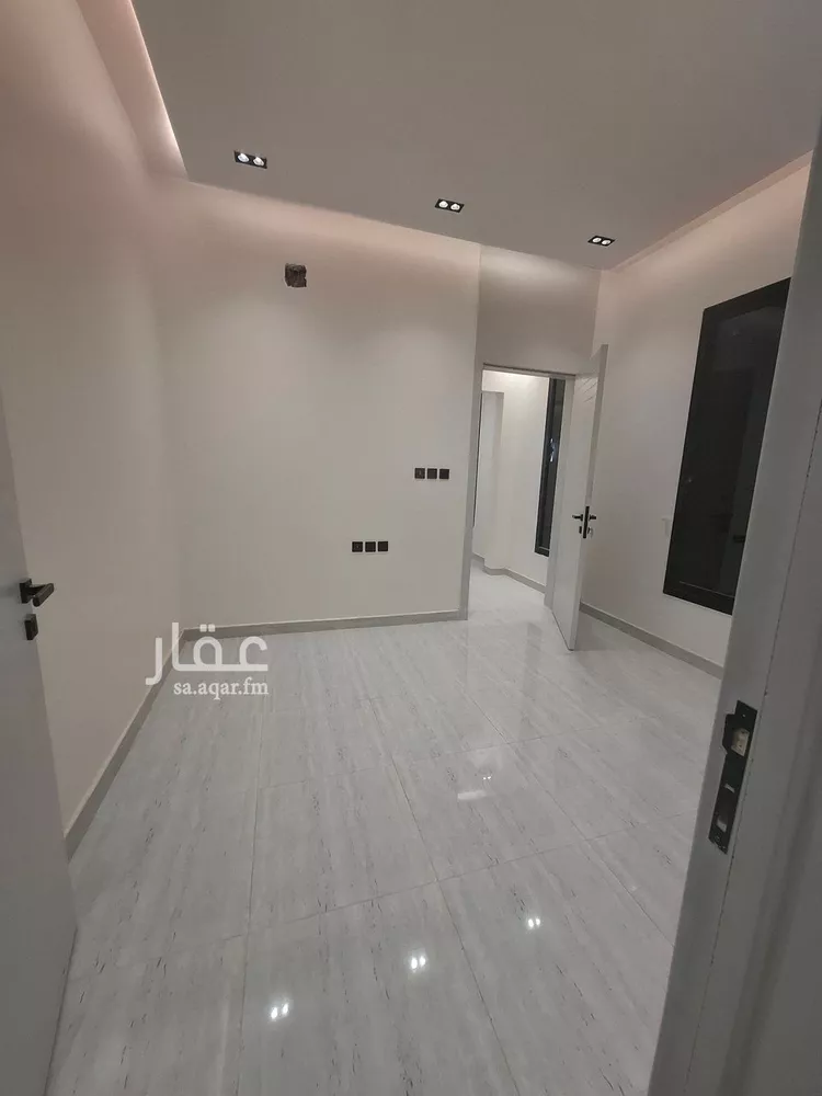 دور للبيع في شارع الامام مسلم, حي بدر, مدينة الرياض, منطقة الرياض 8