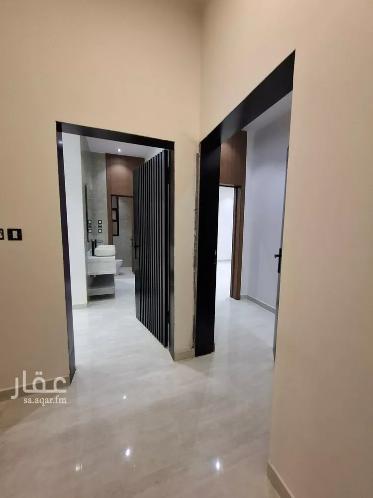 Floor for Sale in Riyadh Al Hazm 7
