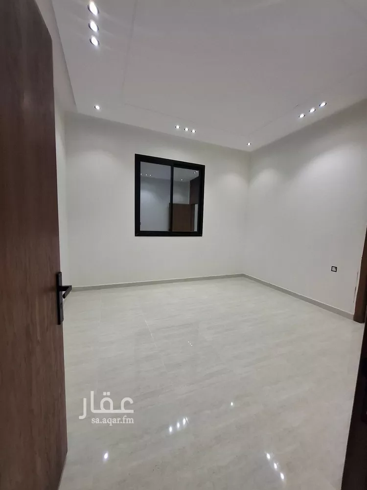 Floor for Sale in Riyadh Al Hazm 15