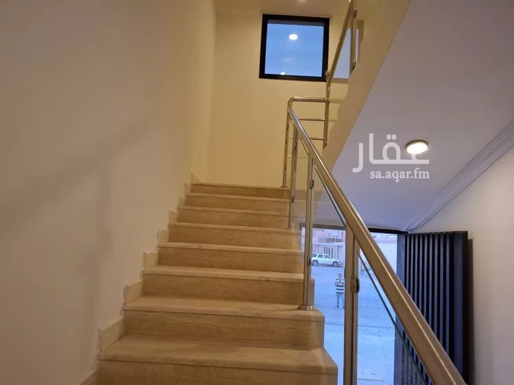 دور للبيع في شارع يوسف بن سلام, حي بدر, مدينة الرياض, منطقة الرياض 7