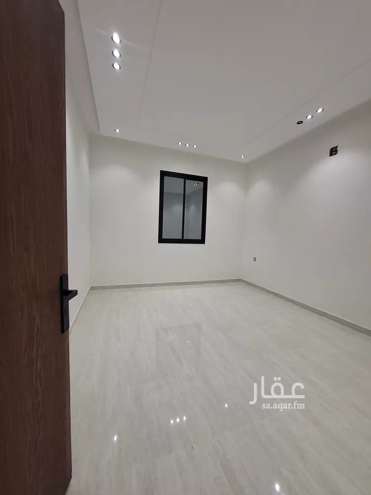 Floor for Sale in Riyadh Al Hazm 14