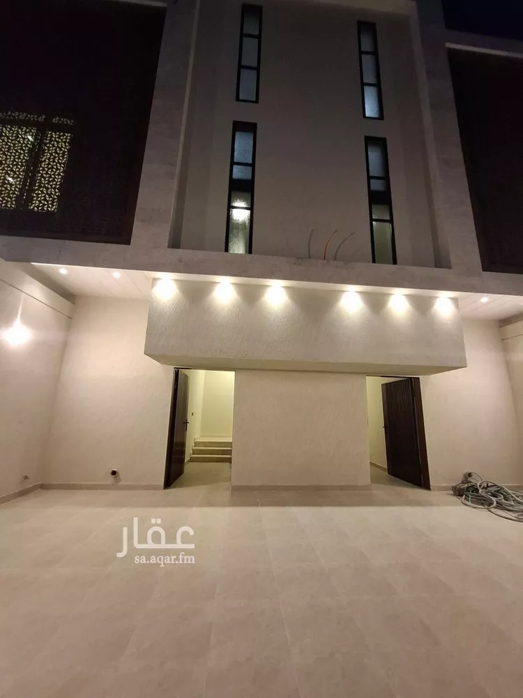 Floor for Sale in Riyadh Al Hazm 17