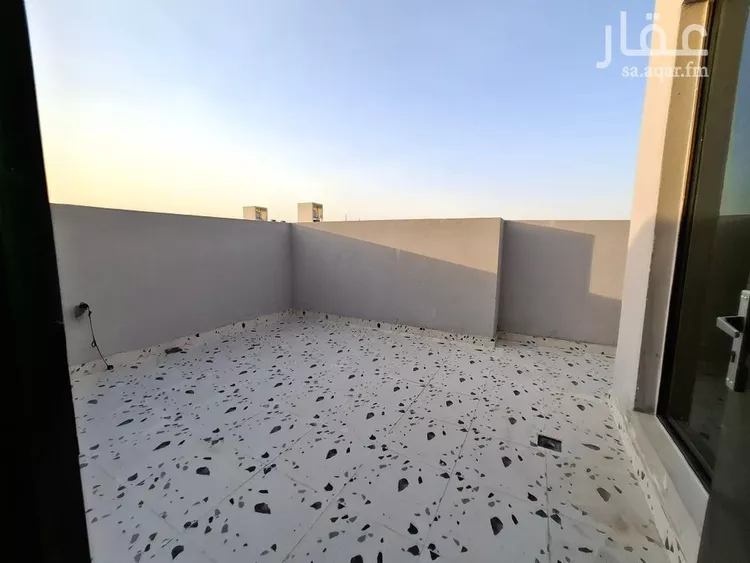فيلا للبيع في شارع الامام مسلم, حي بدر, مدينة الرياض, منطقة الرياض صورة 3