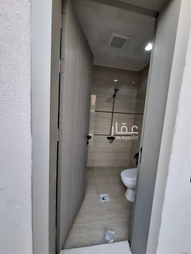 فيلا للبيع في شارع الامام مسلم, حي بدر, مدينة الرياض, منطقة الرياض 24