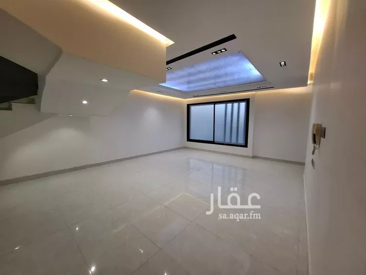 دور للبيع في شارع حسين بن حمد, حي طيبة, مدينة الرياض, منطقة الرياض 16