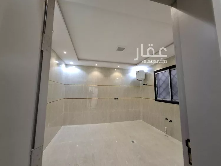 فيلا للبيع في شارع الامام مسلم, حي بدر, مدينة الرياض, منطقة الرياض 7
