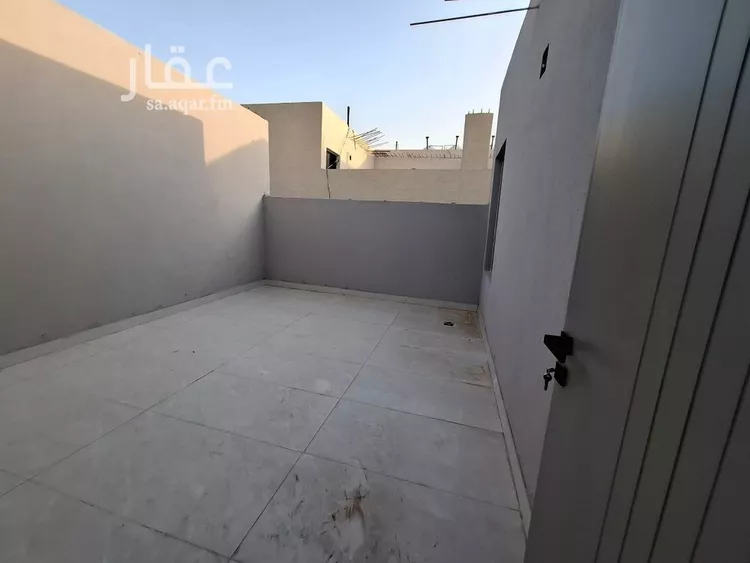 Villa for Sale in Riyadh Badr 11
