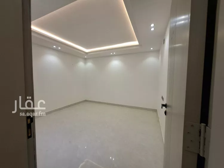 دور للبيع في شارع حسين بن حمد, حي طيبة, مدينة الرياض, منطقة الرياض 18