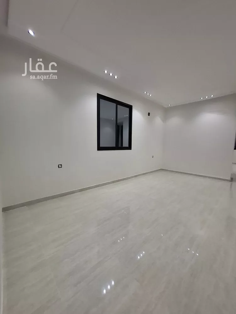 Floor for Sale in Riyadh Al Hazm 11