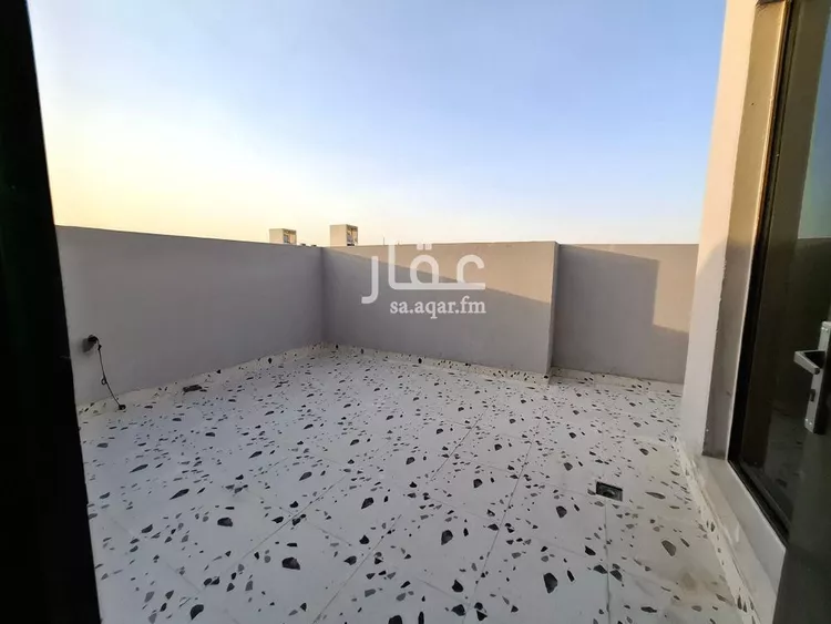 دور للبيع في شارع حسين بن حمد, حي طيبة, مدينة الرياض, منطقة الرياض 6