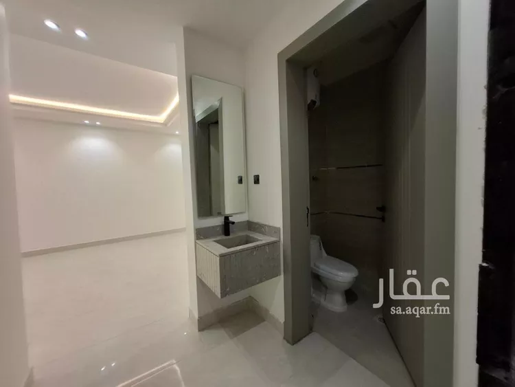 فيلا للبيع في شارع الامام مسلم, حي بدر, مدينة الرياض, منطقة الرياض 8