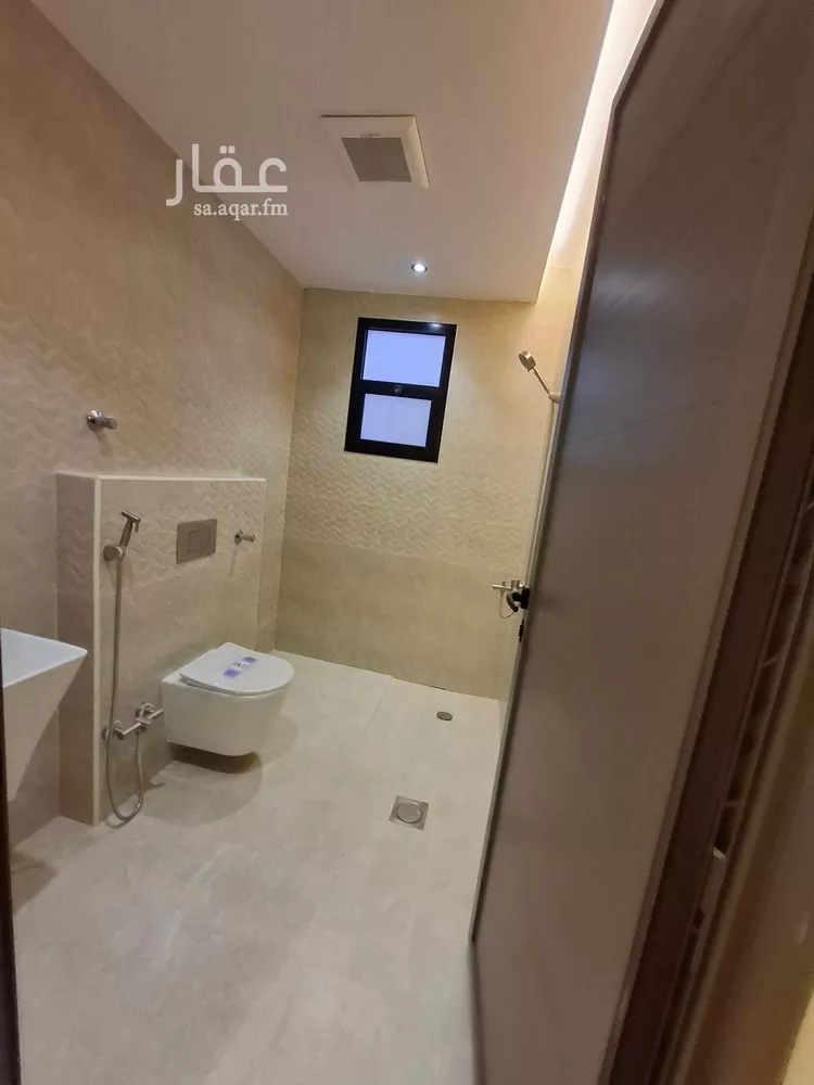 Floor for Sale in Riyadh Badr 16