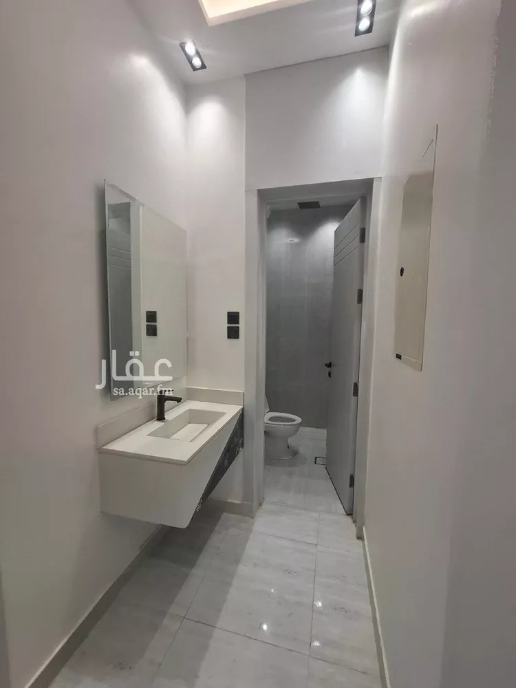 دور للبيع في شارع الامام مسلم, حي بدر, مدينة الرياض, منطقة الرياض صورة 3