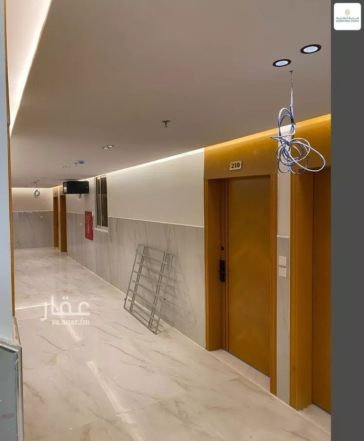 عمارة للإيجار في شارع عبدالرحمن بن عودان, حي العزيزية, مدينة الرياض, منطقة الرياض صورة 4