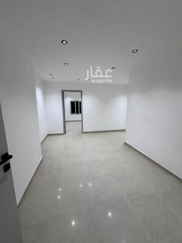 مكتب تجاري للإيجار في شارع الامير ثامر ابن عبدالعزيز, حي الخبرالشمالية, مدينة الخبر, المنطقة الشرقية