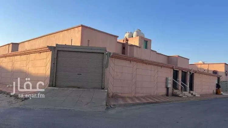 دور للبيع في شارع صنعاء, حي الخليج, مدينة النعيرية, المنطقة الشرقية