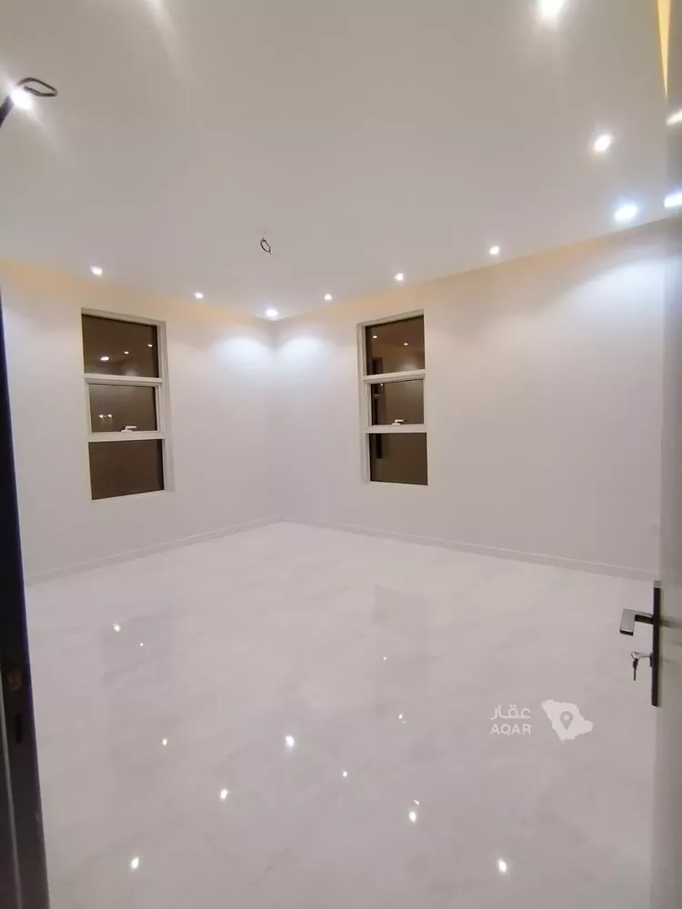 دور للإيجار في شارع عام, حي الياقوت, مدينة أبها, منطقة عسير صورة 5