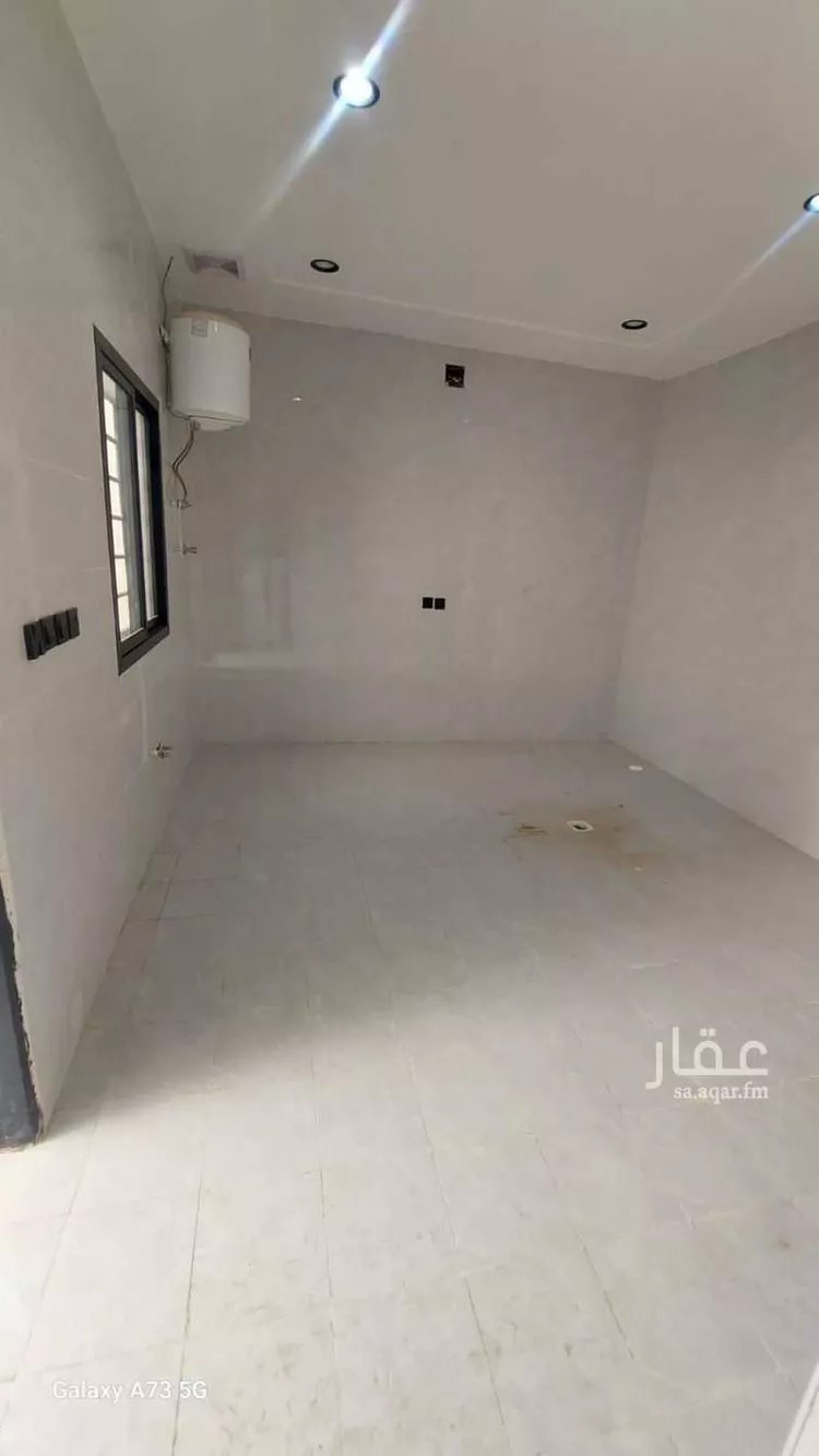 دور للبيع في شارع السيد عبدالله شطا, حي بدر, مدينة الرياض, منطقة الرياض صورة 3