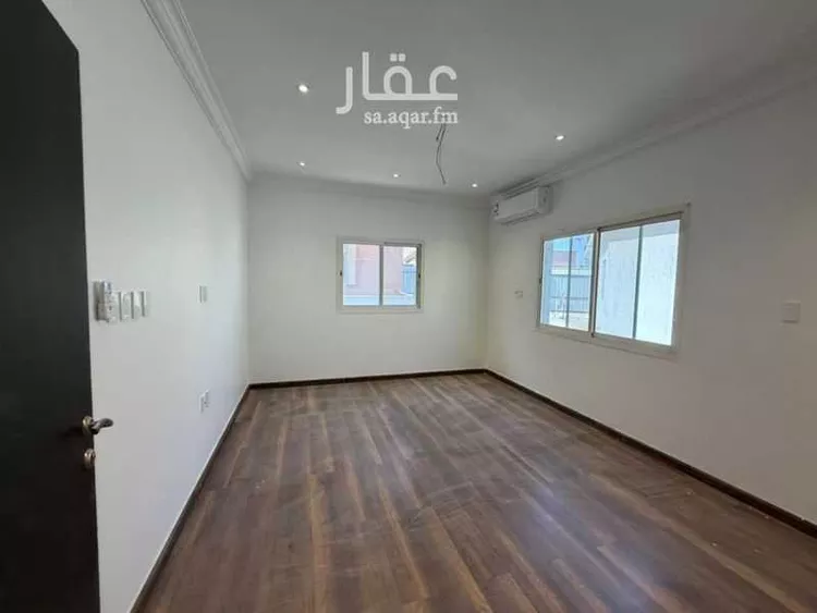 فيلا للإيجار في شارع عمر ابن عبدالعزيز, حي الدانة الجنوبية, مدينة الظهران, المنطقة الشرقية صورة 3