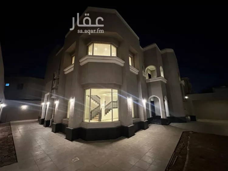 فيلا للإيجار في شارع عمر ابن عبدالعزيز, حي الدانة الجنوبية, مدينة الظهران, المنطقة الشرقية صورة 2