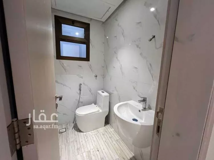 شقة للبيع في شارع ام الهوشان, حي الحمراء, مدينة الخبر, المنطقة الشرقية 14