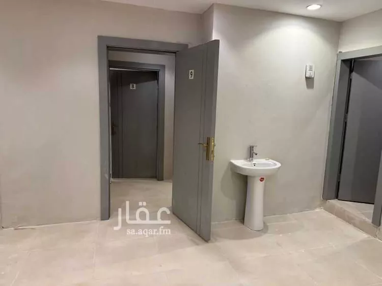 عمارة للإيجار في شارع سدير, حي شبرا, مدينة الرياض, منطقة الرياض صورة 3