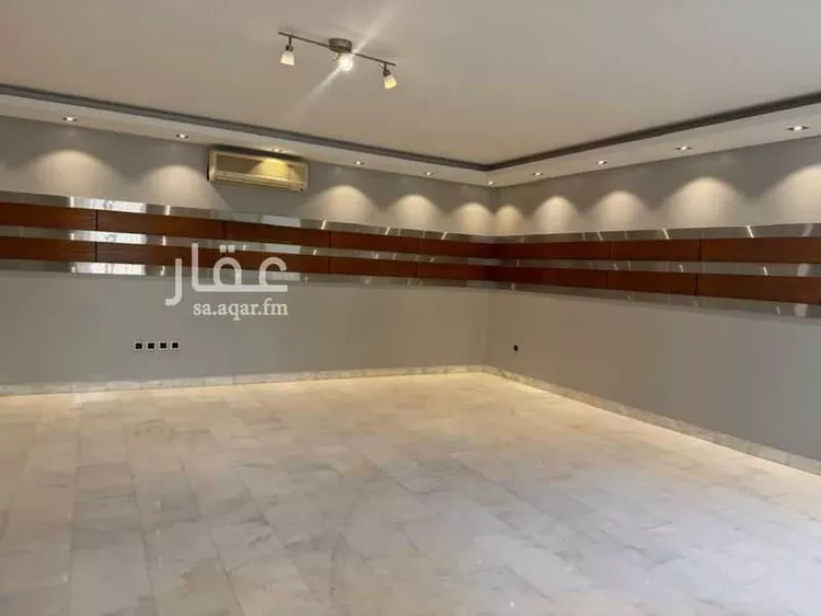 فيلا للبيع في شارع الدرب, حي الملك سلمان, مدينة الرياض, منطقة الرياض صورة 2