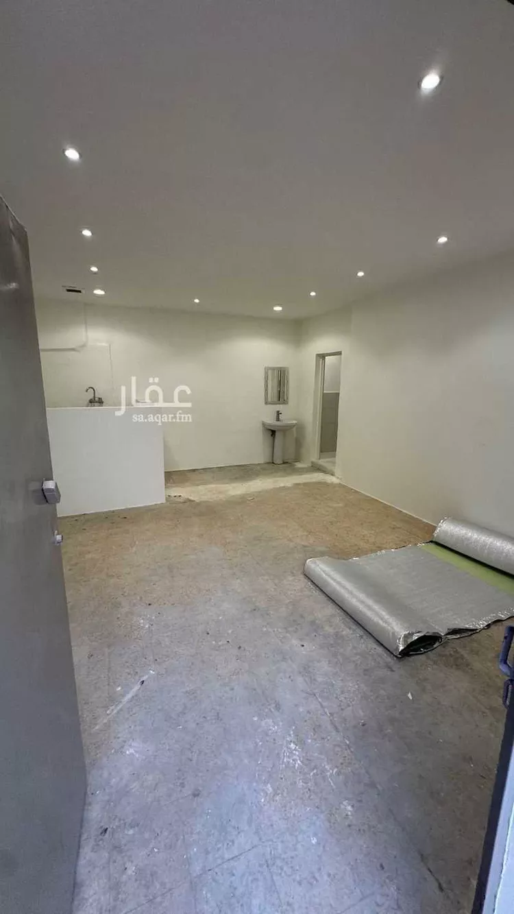 غرفة للإيجار في شارع نساح, حي الخالدية, مدينة الدرعية, منطقة الرياض