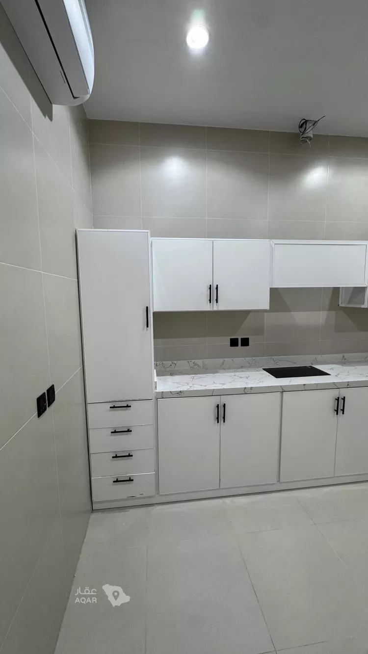 شقة للإيجار في شارع الملك عبدالله ابن عبدالعزيز سعود, حي الخالدية, مدينة الدرعية, منطقة الرياض 5